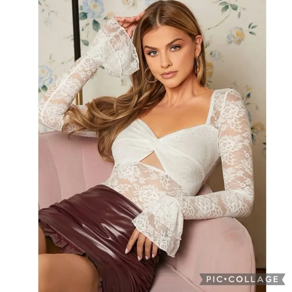 Y2K Gothic Grunge Fairycore White Lace Bell Sleeve Cut Out Sea Shell Cup Top Med